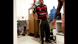 The electric cable delivery guy showed up different&period;&period;&period; the tension was so strong you could clearly feel the bulge